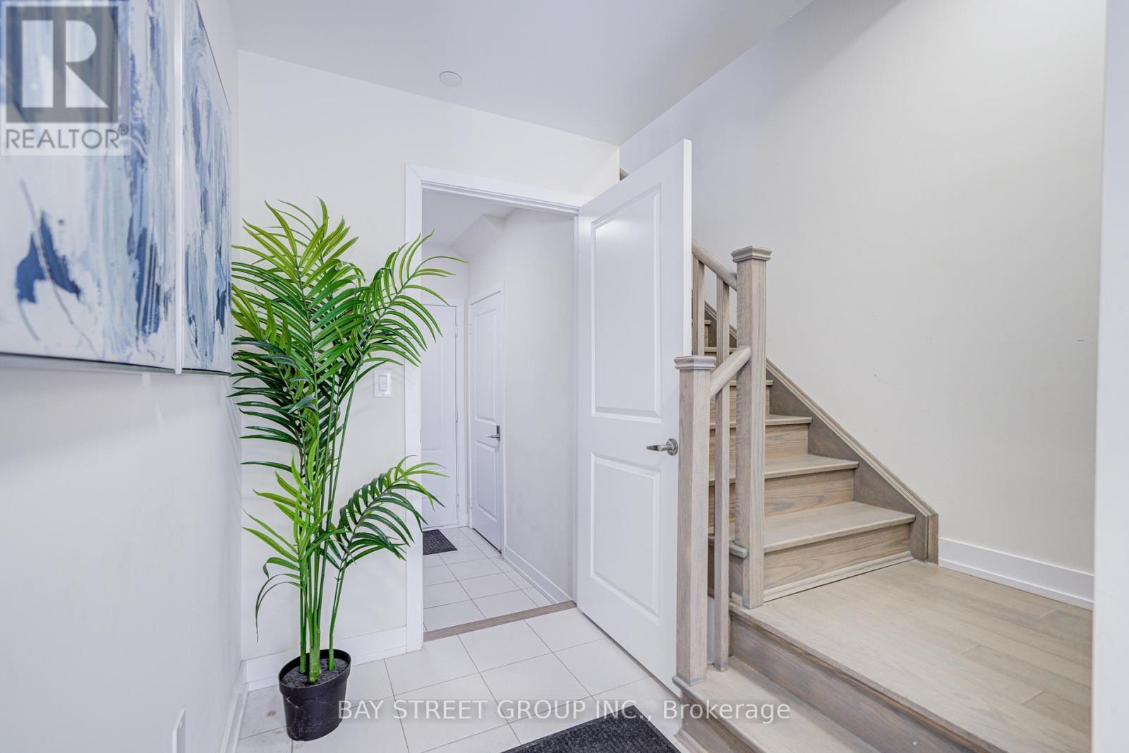 51 Credit Lane, Richmond Hill, Ontario  L4E 1G9 - Photo 8 - N13739536