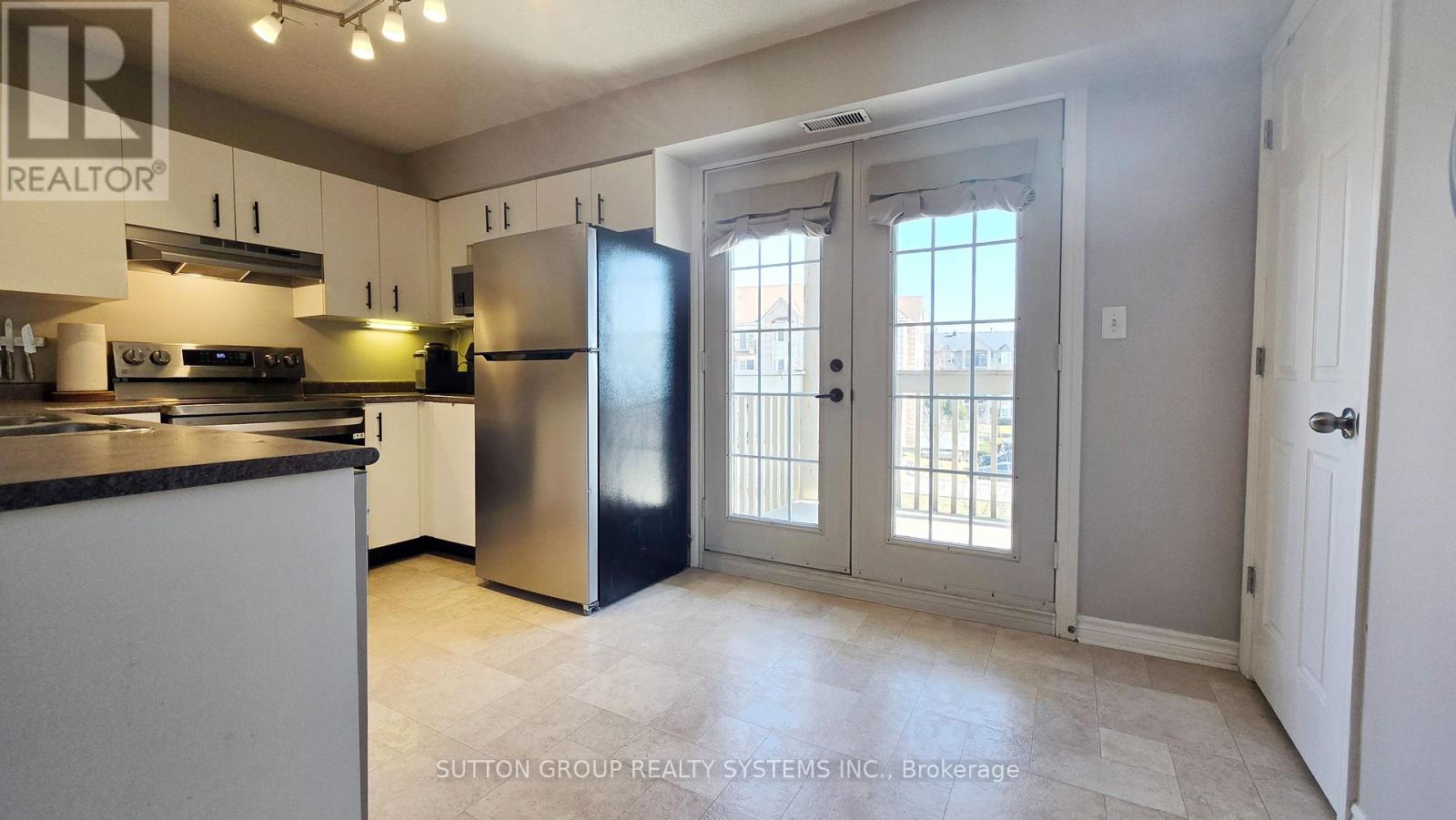 301 - 4005 Kilmer Drive, Burlington, Ontario  L7M 4M2 - Photo 13 - W13739534