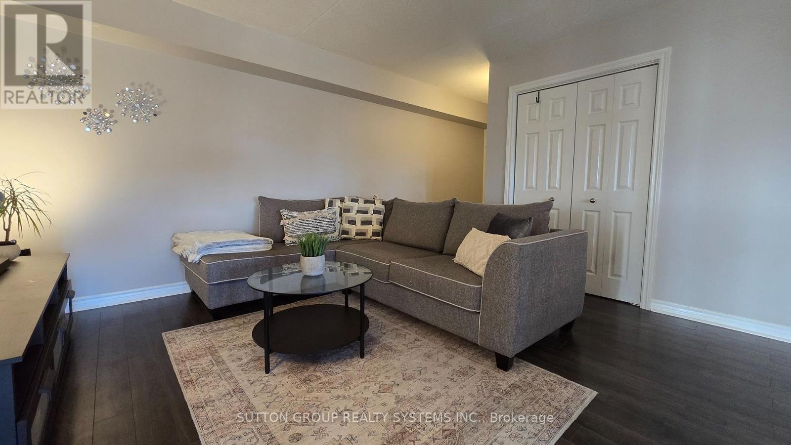 301 - 4005 Kilmer Drive, Burlington, Ontario  L7M 4M2 - Photo 5 - W13739534