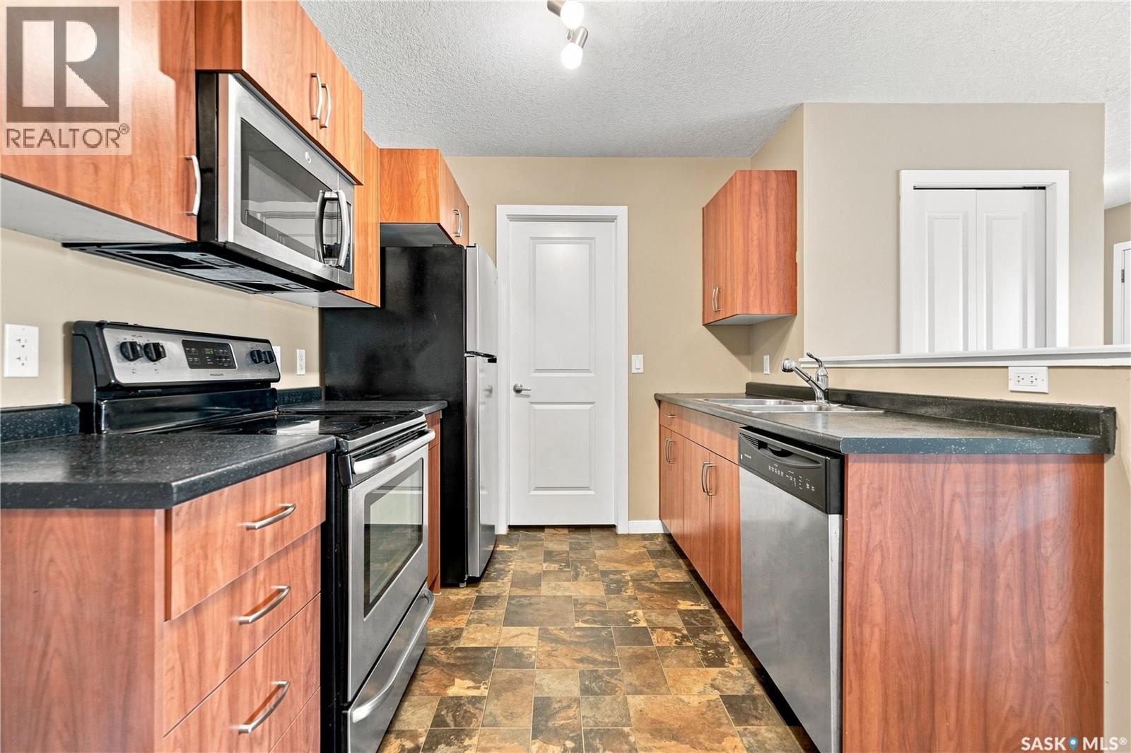 163 5075 James Hill Road, Regina, Saskatchewan  S4W 0C2 - Photo 6 - SK047389
