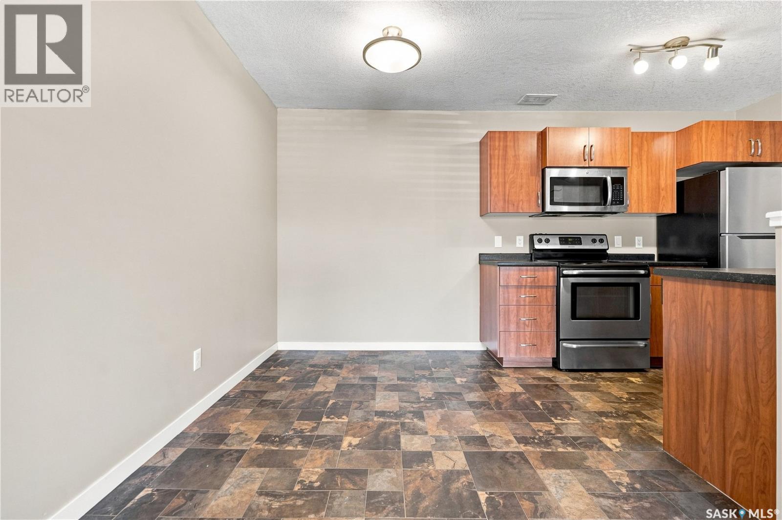 163 5075 James Hill Road, Regina, Saskatchewan  S4W 0C2 - Photo 7 - SK047389