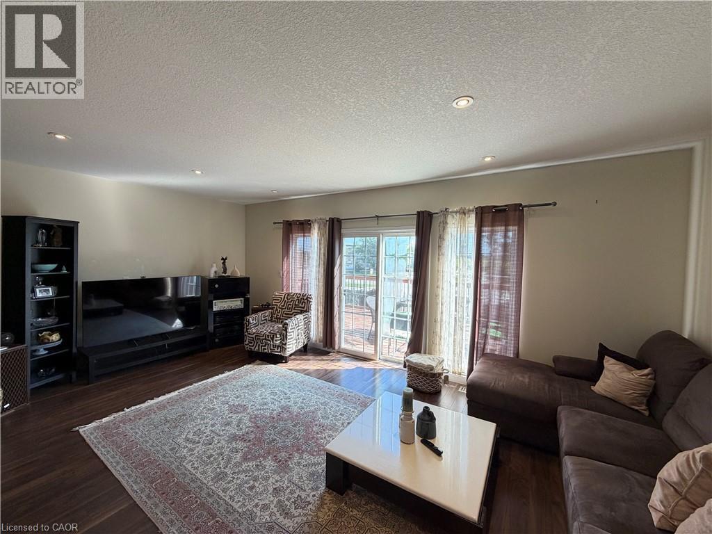 753 Grand Banks Drive, Waterloo, Ontario  N2K 4N2 - Photo 14 - 40860302