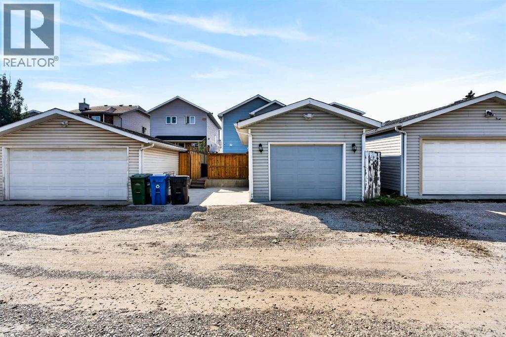 8079 Laguna Way NE, Calgary, Alberta  T1Y 7A3 - Photo 44 - A2340754