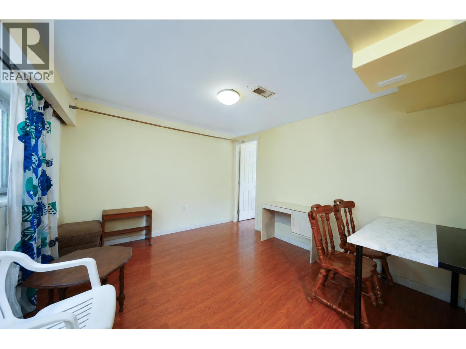 10671 Aintree Crescent, Richmond, British Columbia  V7A 3V2 - Photo 6 - R3159841