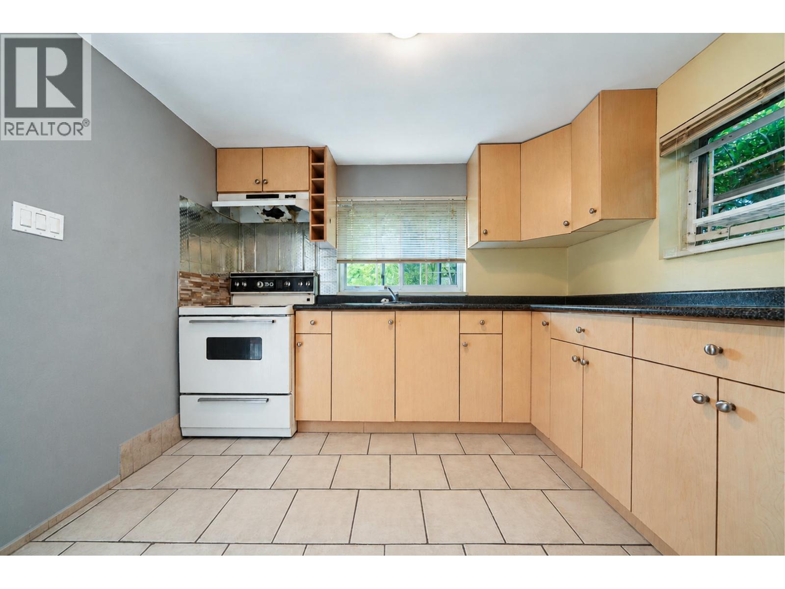 10671 Aintree Crescent, Richmond, British Columbia  V7A 3V2 - Photo 16 - R3159841