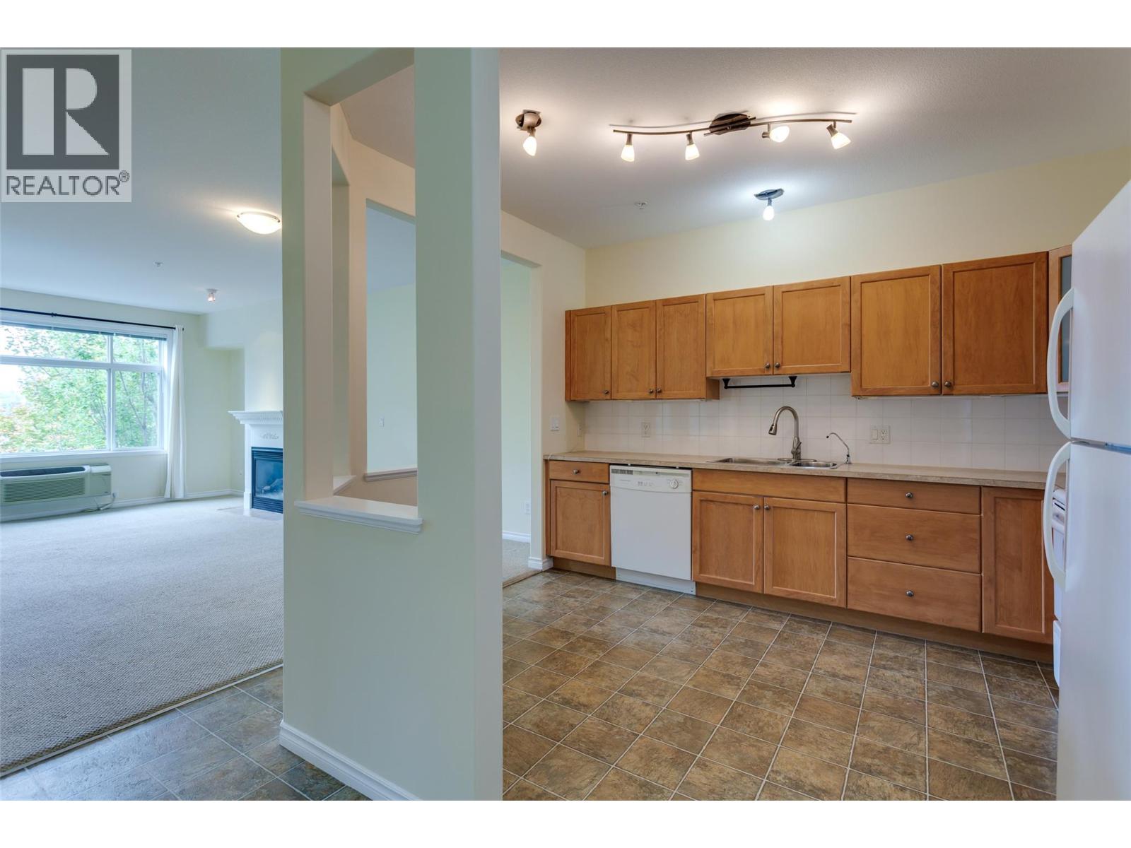 1235 Klo Road Unit# 201, Kelowna, British Columbia  V1W 3N7 - Photo 18 - 10392870