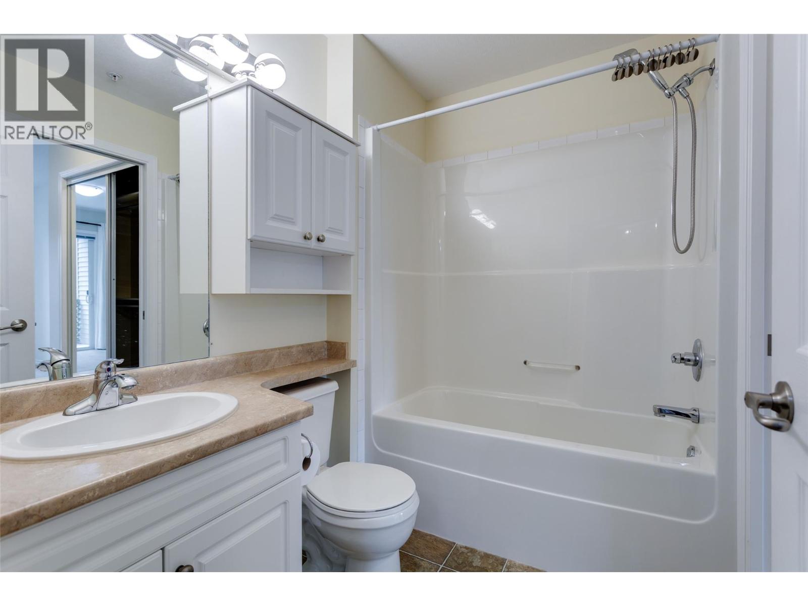 1235 Klo Road Unit# 201, Kelowna, British Columbia  V1W 3N7 - Photo 46 - 10392870