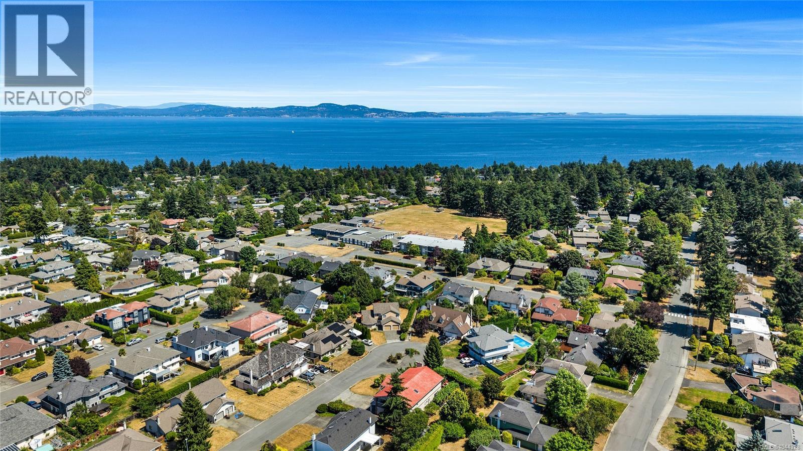 1833 Knutsford Pl, Saanich, British Columbia  V8N 6E3 - Photo 86 - 1044328
