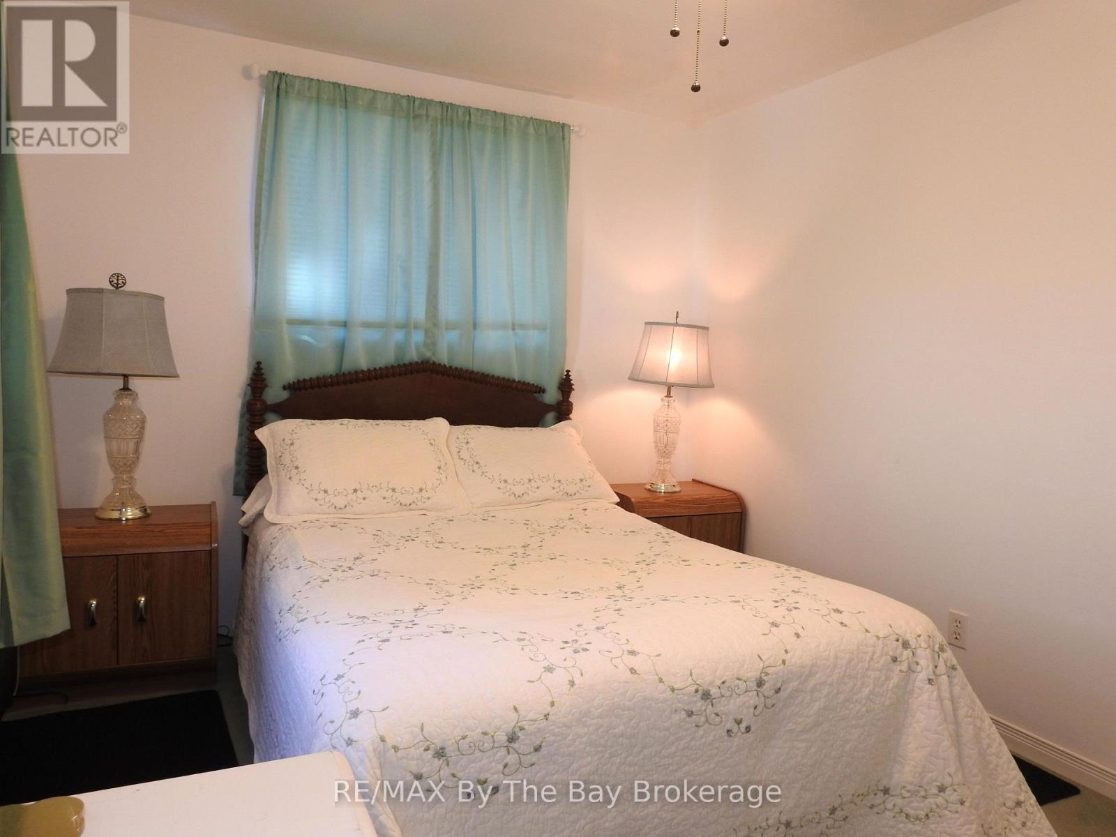 1345 Mosley Street, Wasaga Beach, Ontario  L9Z 2C7 - Photo 9 - S13739594