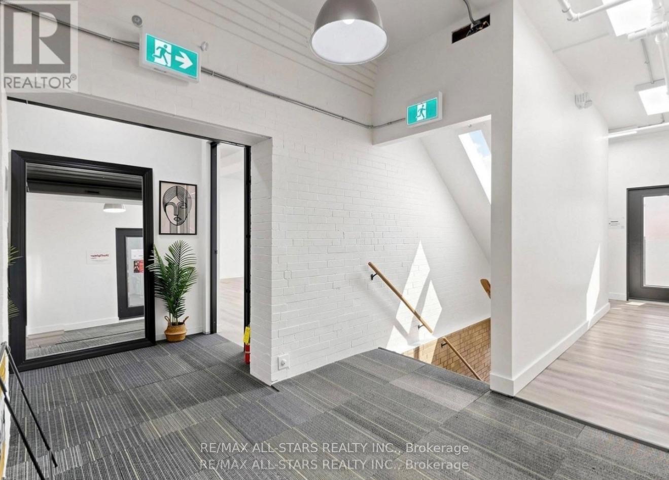 201 - 14 Mccaul Street, Toronto, Ontario  M5T 1V6 - Photo 6 - C13738722