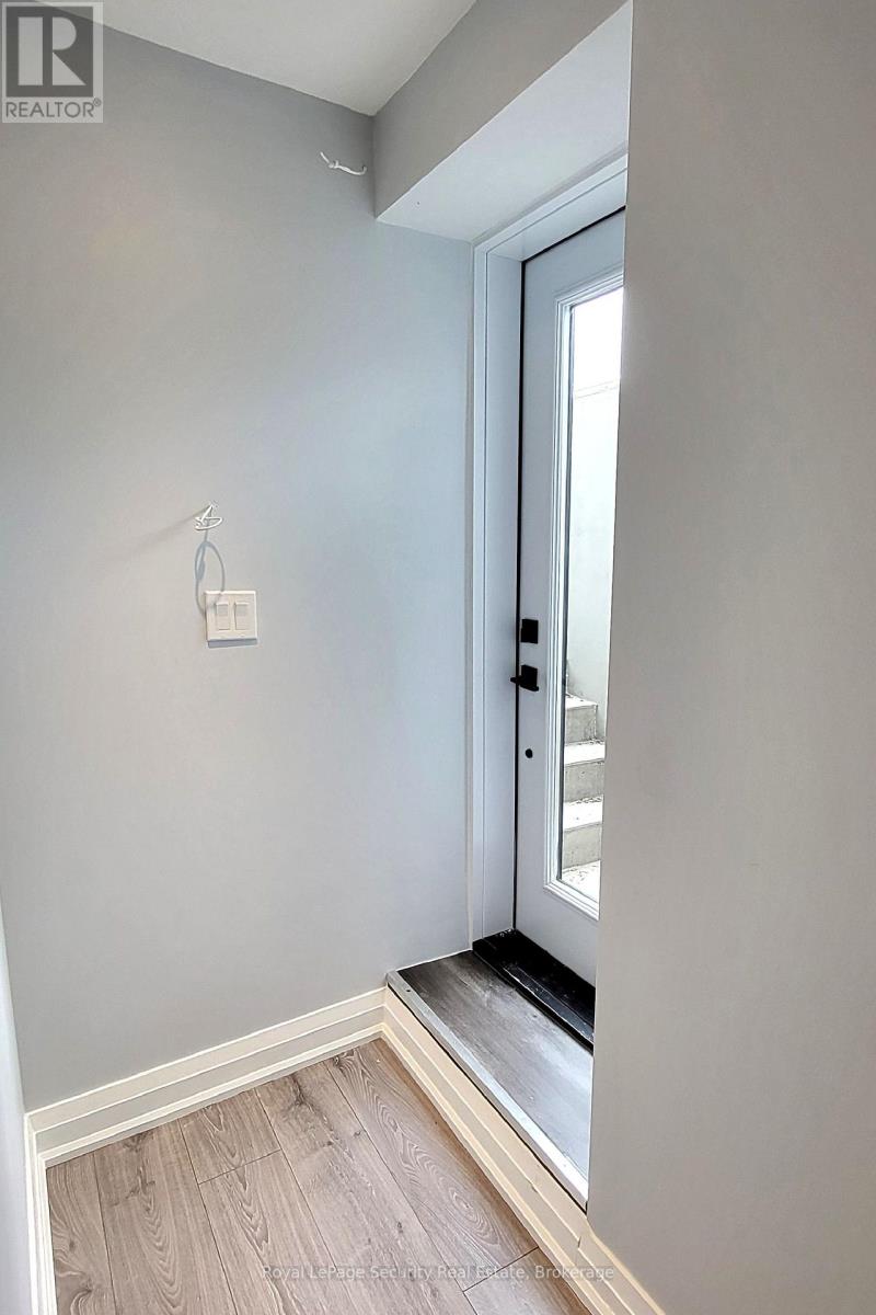 Lower #1 - 196 Strathnairn Avenue, Toronto, Ontario  M6M 2G1 - Photo 2 - W13738532