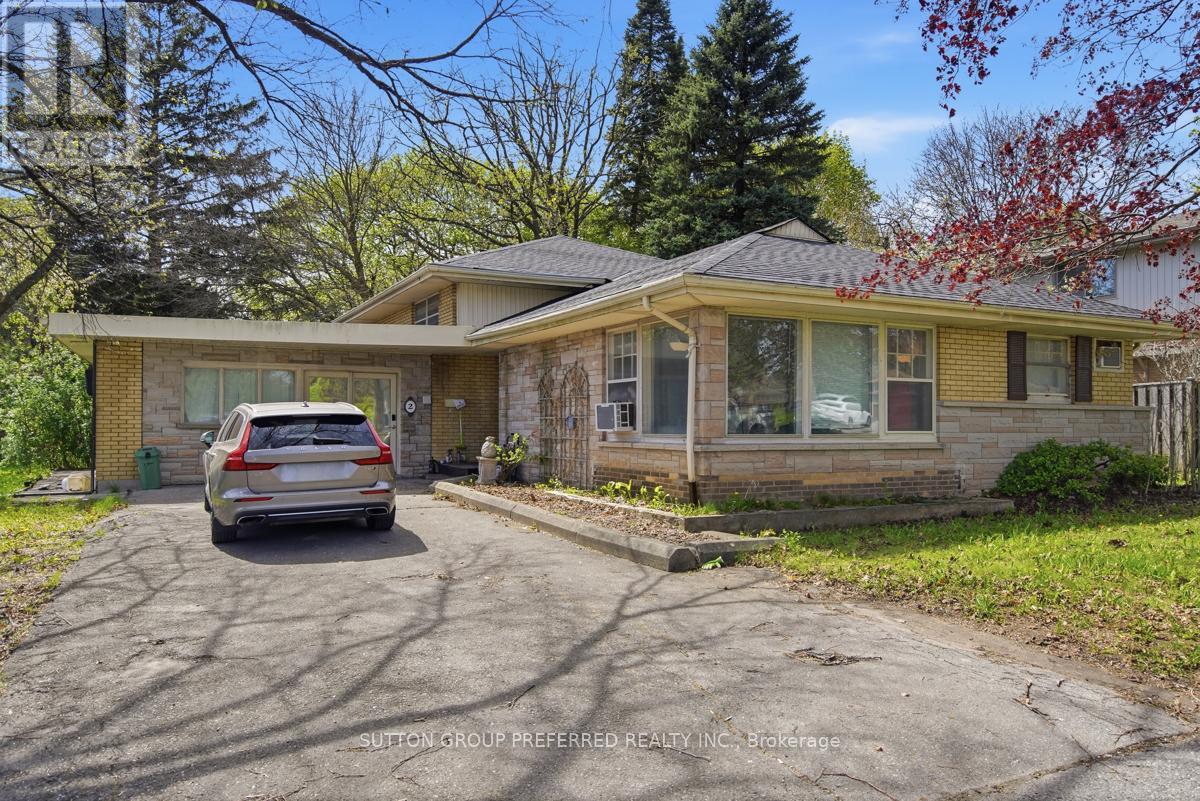 2 Ruskin Court, London North, Ontario  N6G 1S8 - Photo 2 - X13739660