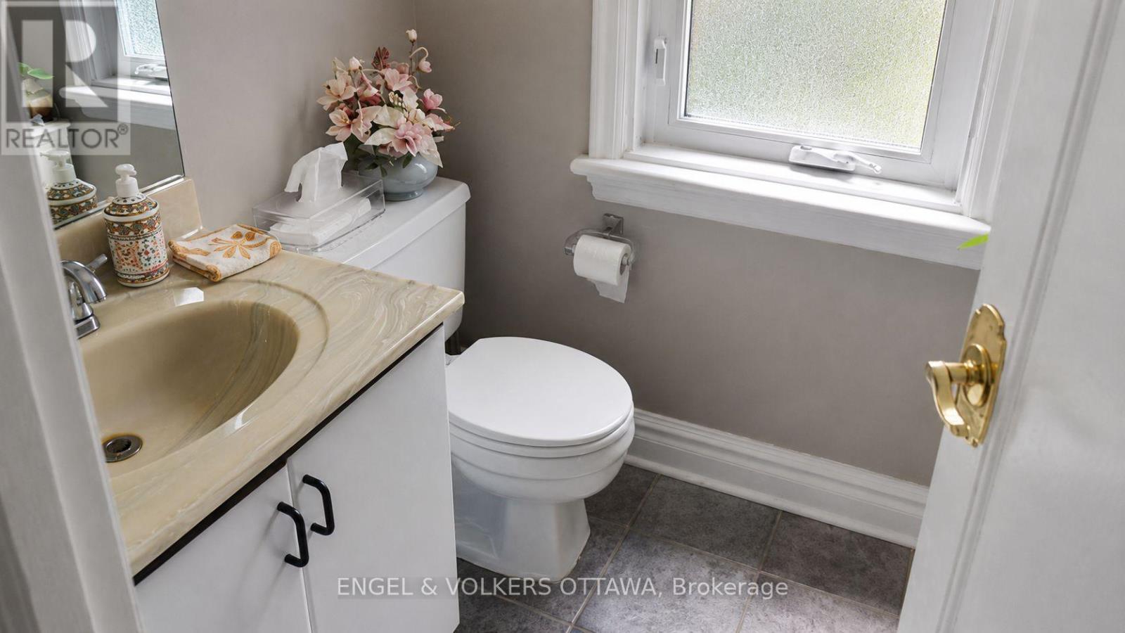 1216 Ridgemont Avenue, Ottawa, Ontario  K1V 6E7 - Photo 12 - X13739628