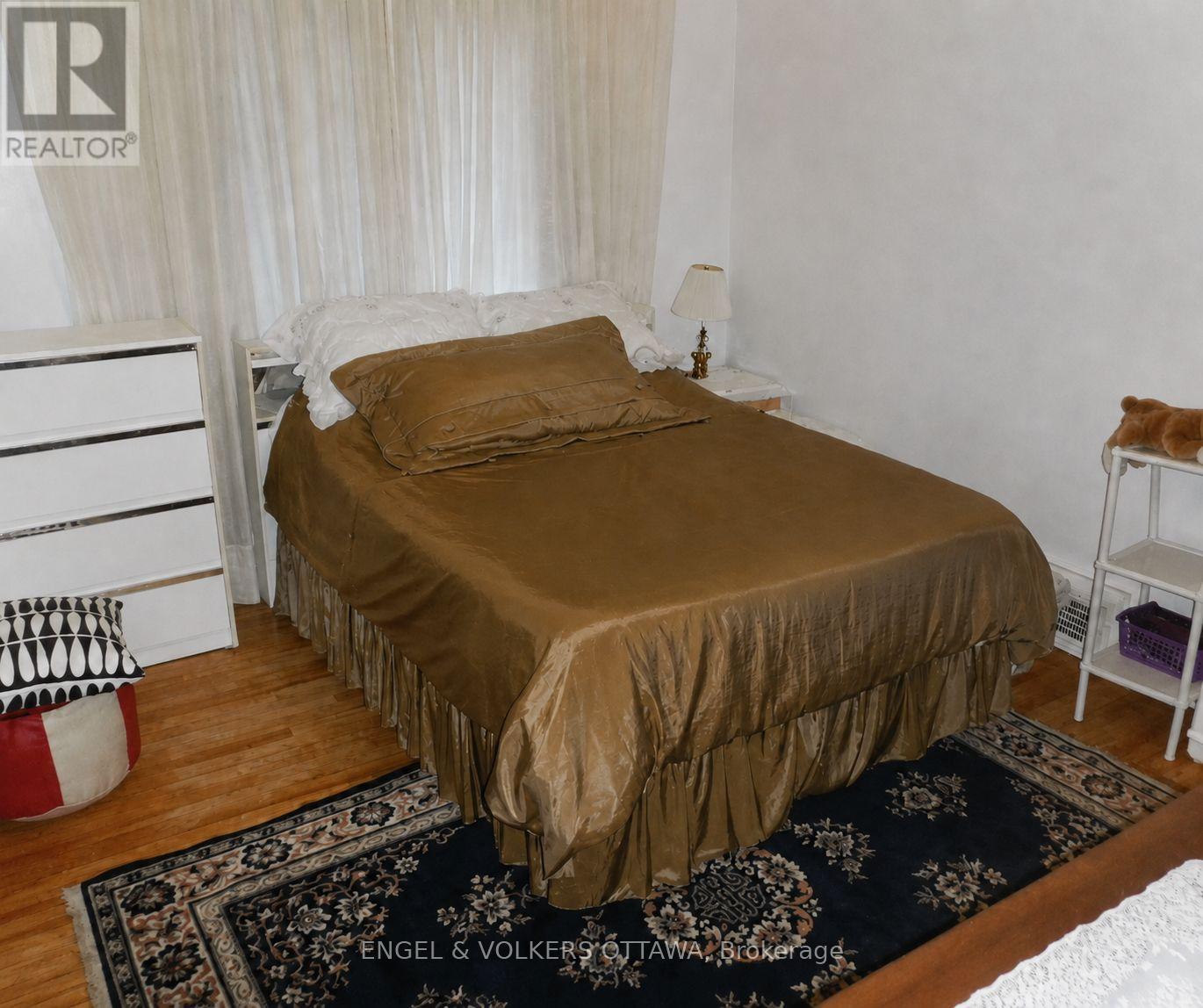 1216 Ridgemont Avenue, Ottawa, Ontario  K1V 6E7 - Photo 17 - X13739628
