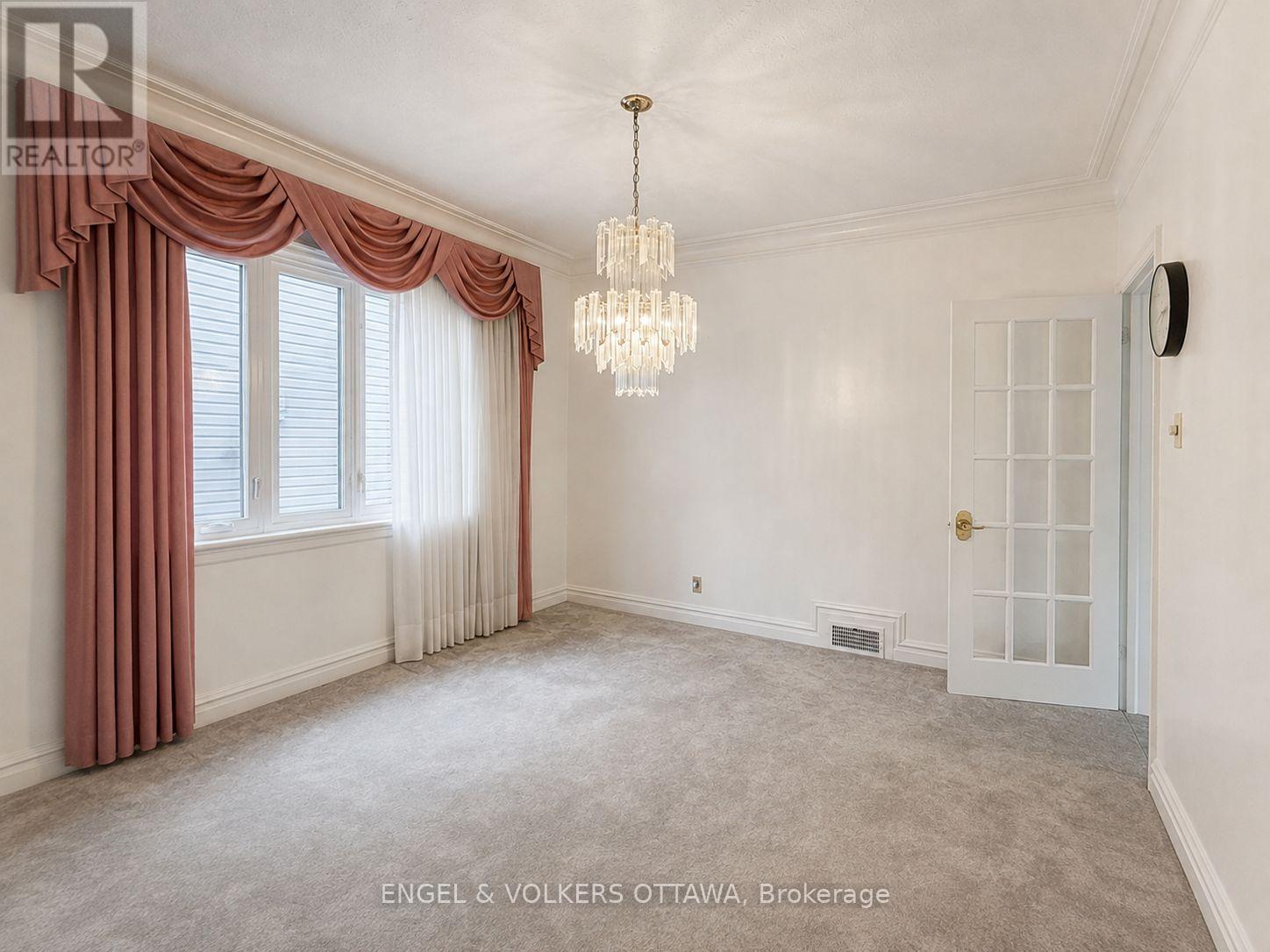 1216 Ridgemont Avenue, Ottawa, Ontario  K1V 6E7 - Photo 6 - X13739628