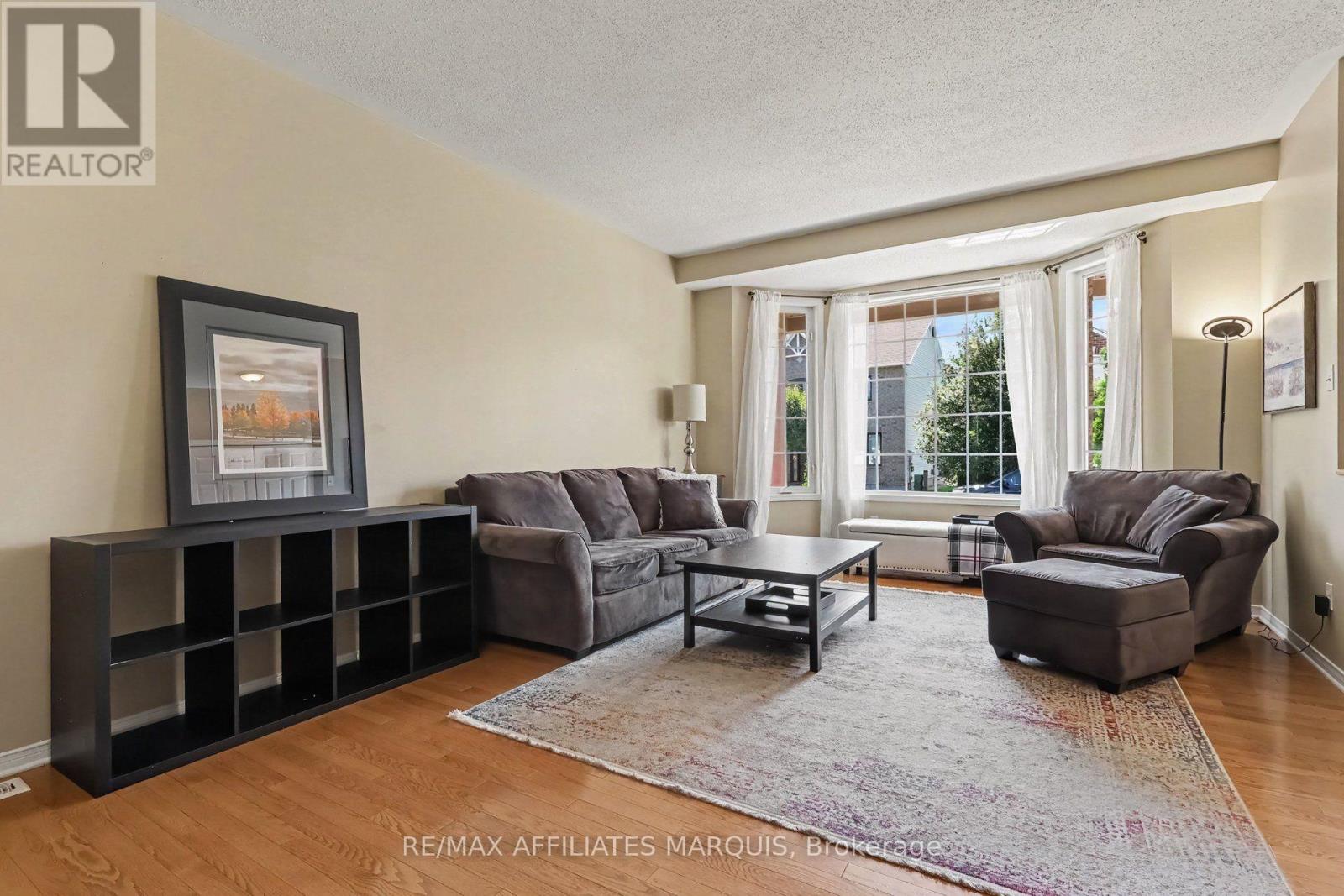 218 Annapolis Circle, Ottawa, Ontario  K1V 1Y9 - Photo 6 - X13739634