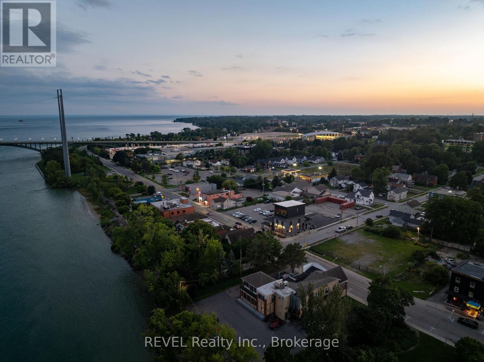 1 - 111 Niagara Boulevard, Fort Erie, Ontario  L2A 3G3 - Photo 4 - X13739646