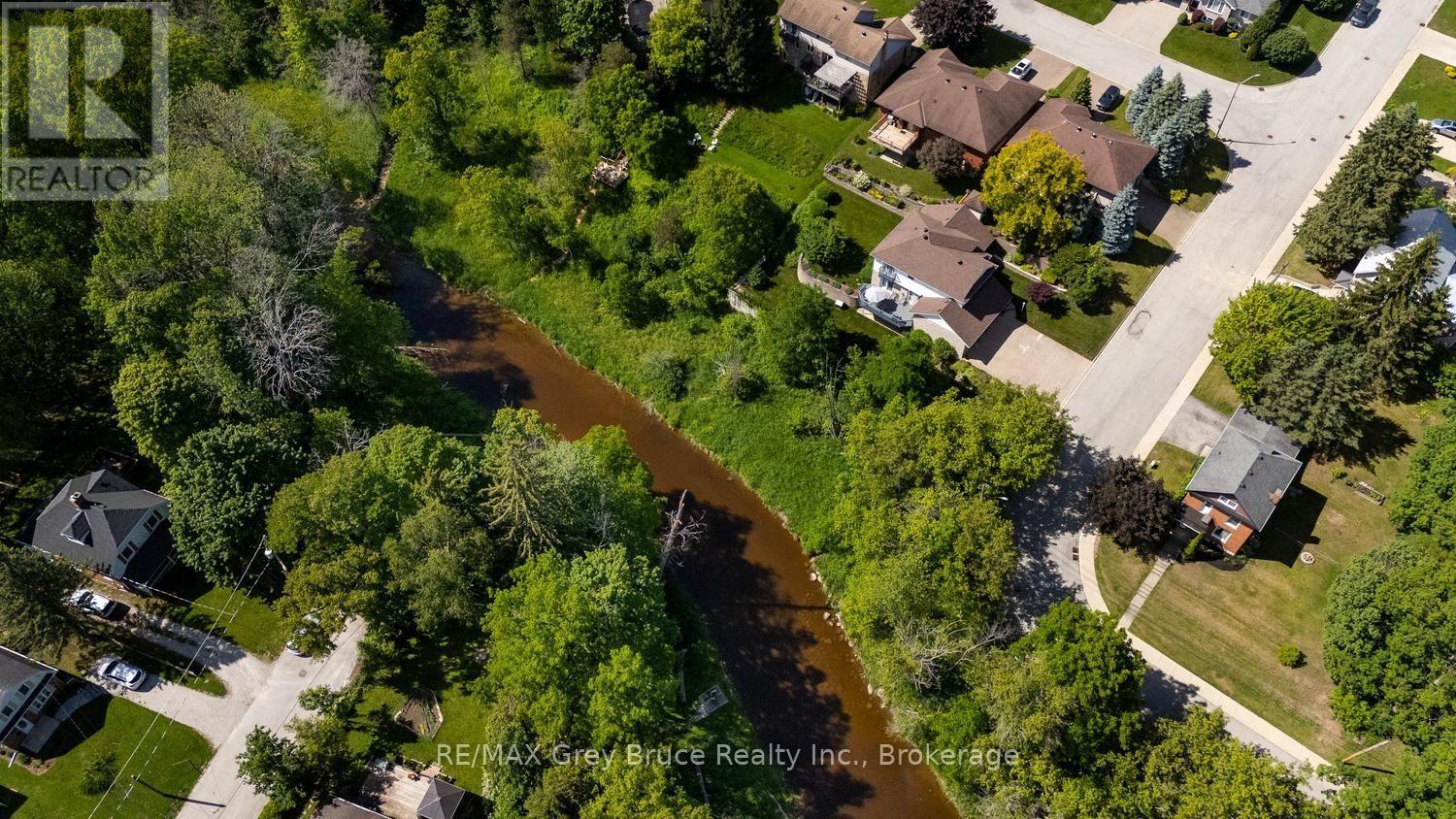 1510 7th Avenue W, Owen Sound, Ontario  N4K 6V8 - Photo 1 - X13739654