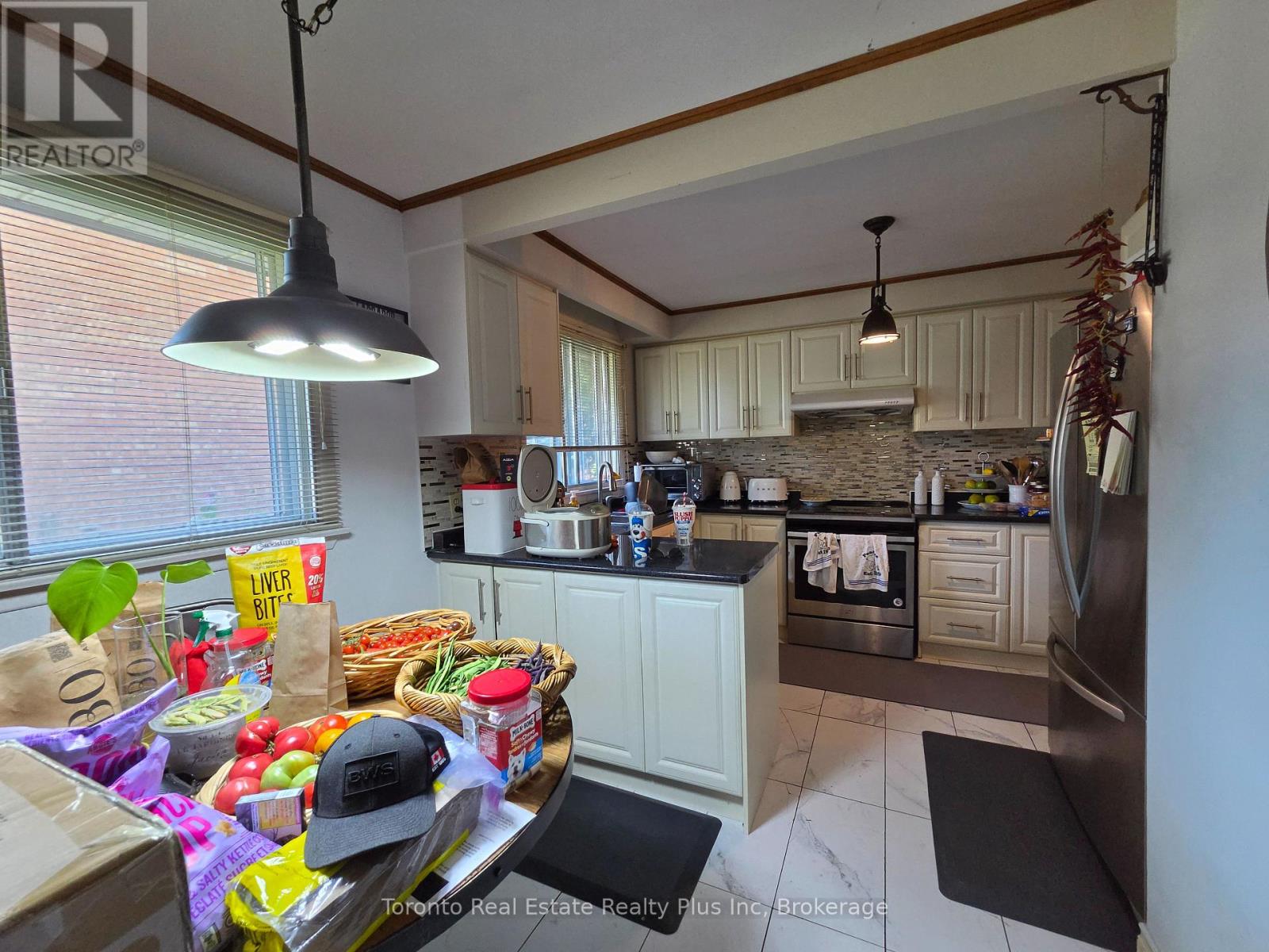 482 Ruth Avenue, Toronto, Ontario  M2M 2J3 - Photo 13 - C13739590