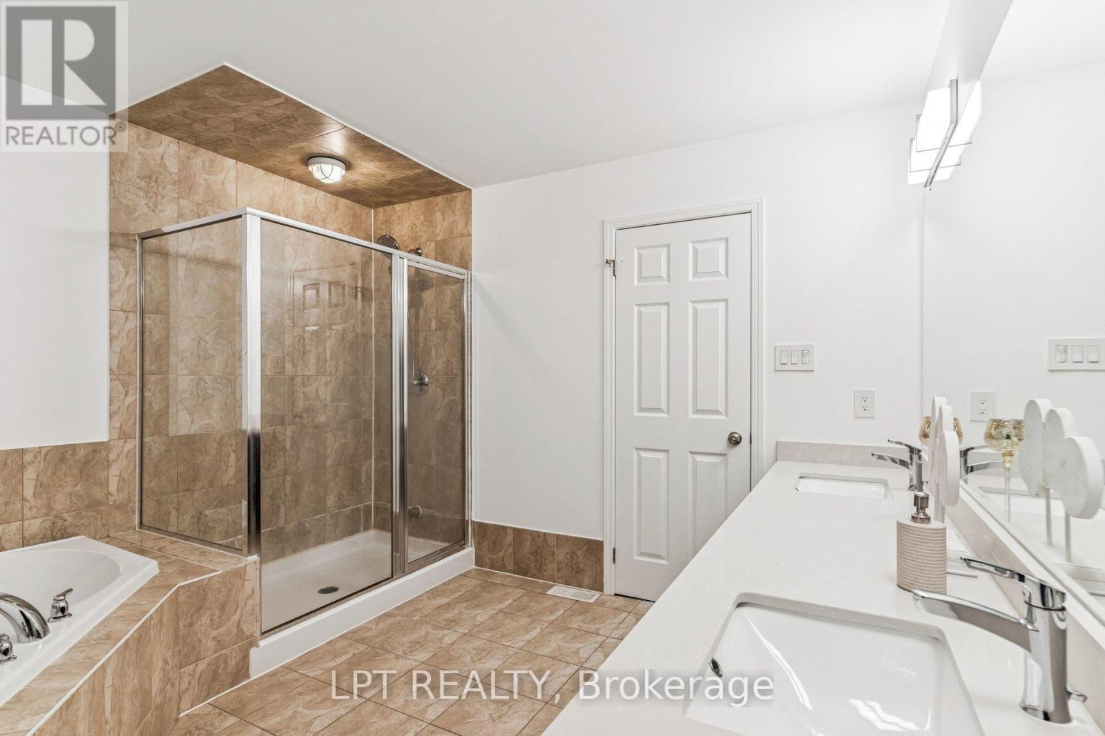 61 Minerva Avenue, Toronto, Ontario  M1M 0C2 - Photo 17 - E13739574