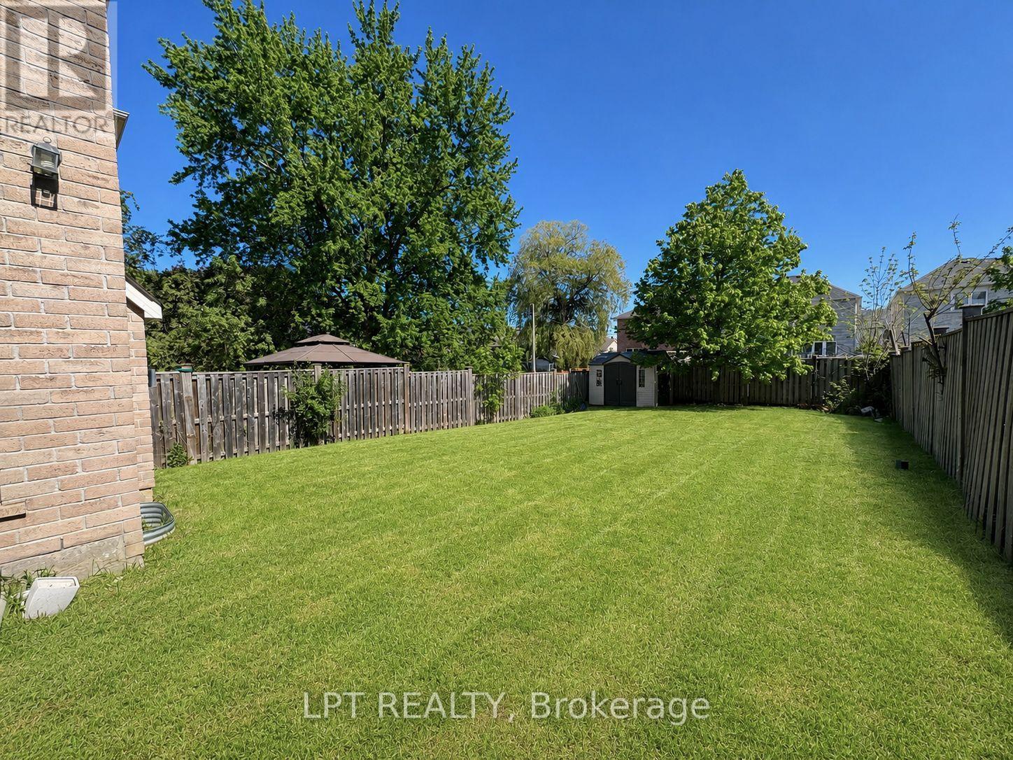 61 Minerva Avenue, Toronto, Ontario  M1M 0C2 - Photo 29 - E13739574