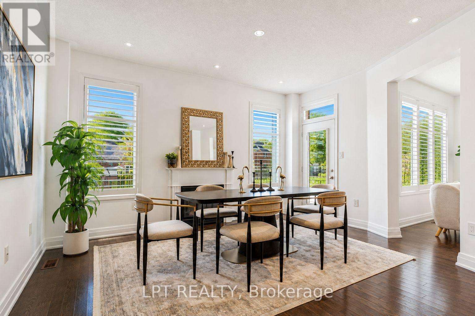 61 Minerva Avenue, Toronto, Ontario  M1M 0C2 - Photo 3 - E13739574