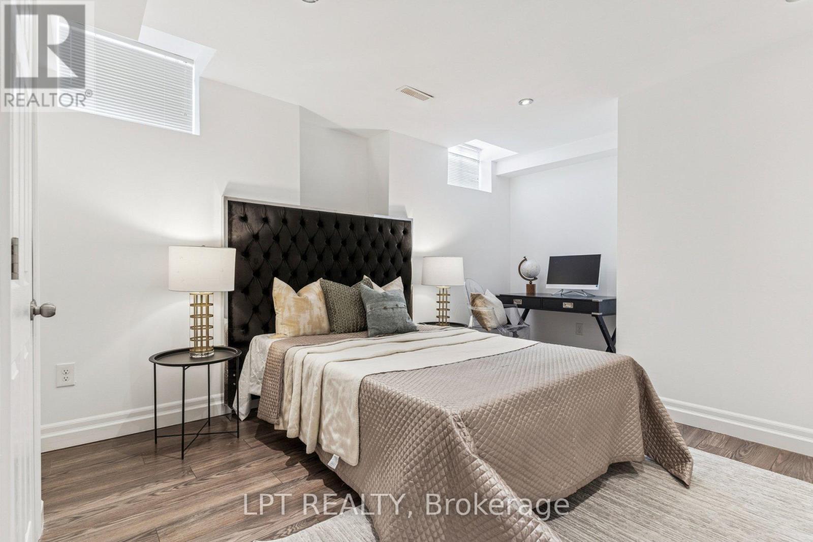 61 Minerva Avenue, Toronto, Ontario  M1M 0C2 - Photo 32 - E13739574
