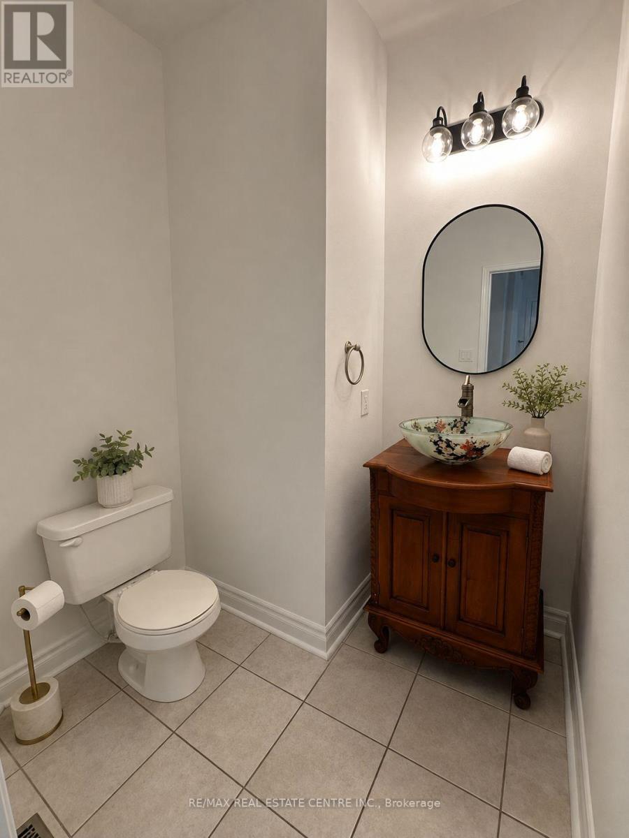 502 Whitby Shores Greenway, Whitby, Ontario  L1N 9R2 - Photo 7 - E13739580