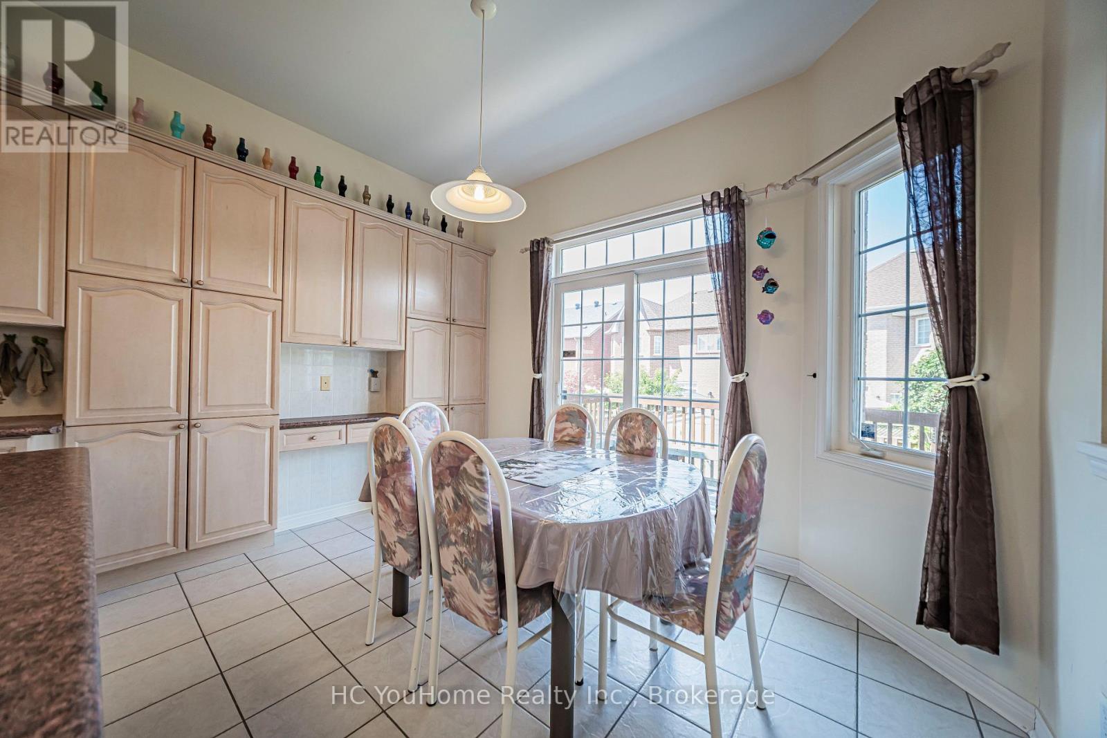 8 Briar Path Lane, Markham, Ontario  L6C 2C1 - Photo 14 - N13739596