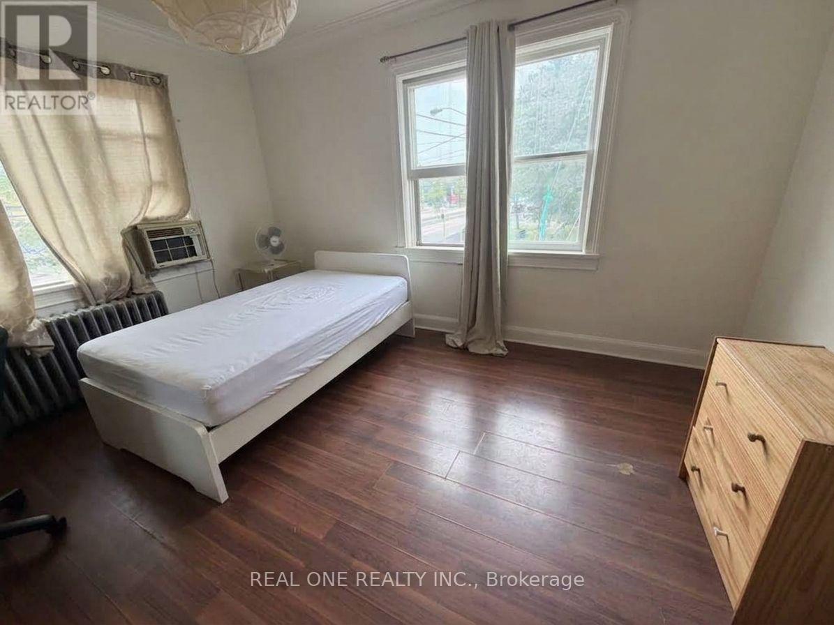 Room2 - 3287 Lake Shore Boulevard W, Toronto, Ontario  M8W 1M8 - Photo 2 - W13739538