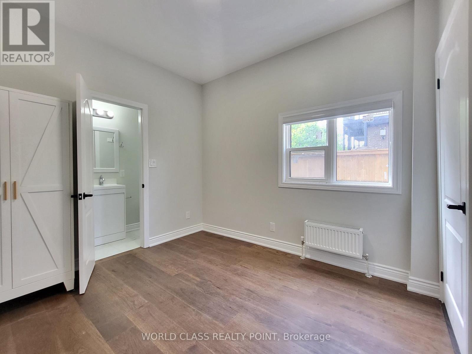 49 Vine Avenue, Toronto, Ontario  M6P 1V6 - Photo 14 - W13739564
