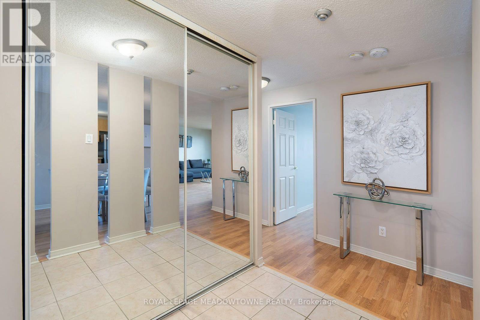 206 - 6720 Glen Erin Drive, Mississauga, Ontario  L5N 3K8 - Photo 5 - W13739576