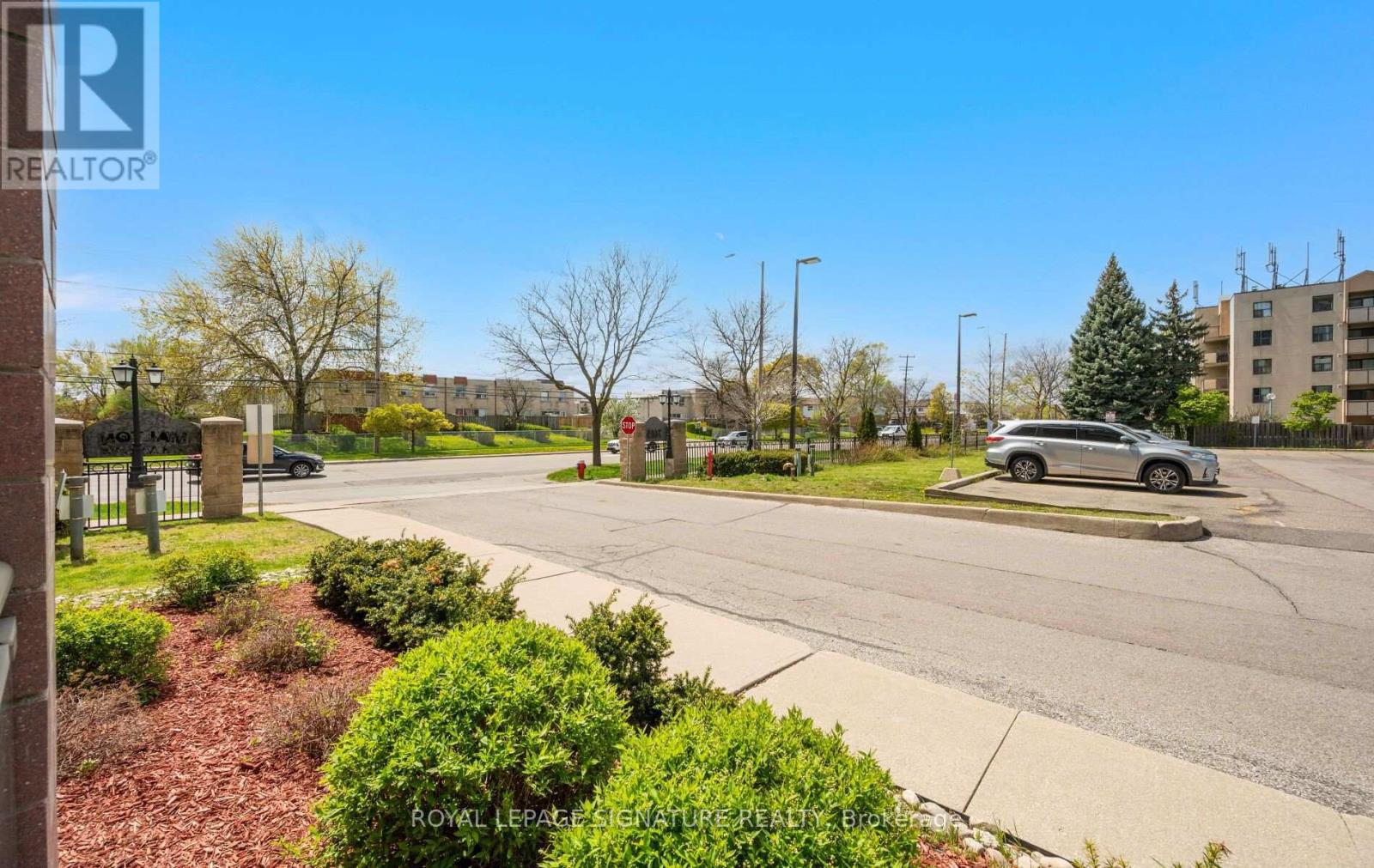 104 - 7405 Goreway Drive, Mississauga, Ontario  L4T 0A3 - Photo 2 - W13739582