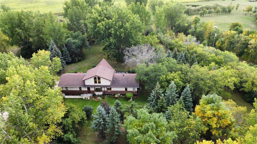 21072 50 (Mondor) Road N, Ile Des Chenes, Manitoba  R0A 0T3 - Photo 1 - 202622102