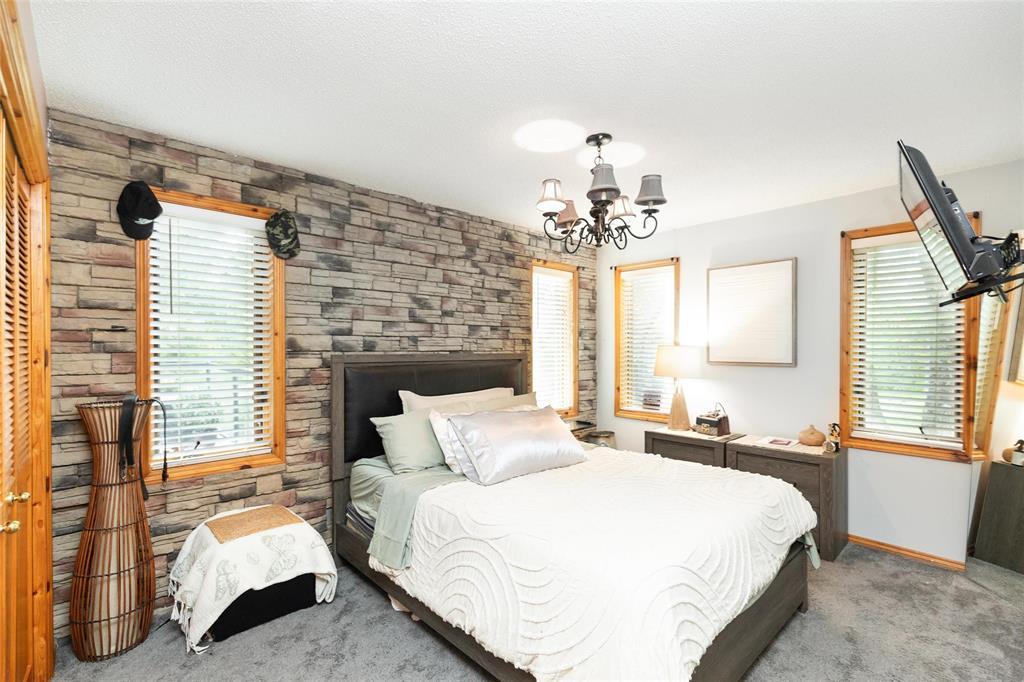 21072 50 (Mondor) Road N, Ile Des Chenes, Manitoba  R0A 0T3 - Photo 13 - 202622102