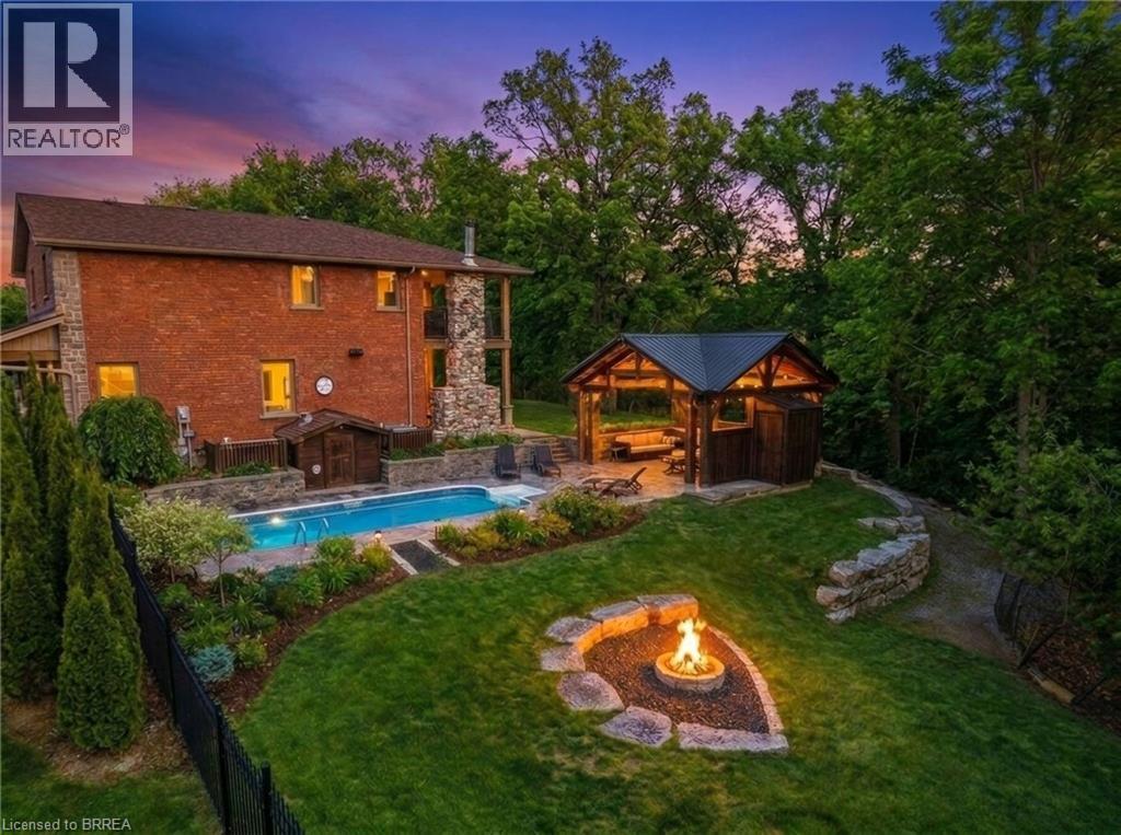 360 Robinson Road, Brantford, Ontario  N3T 5L7 - Photo 4 - 40823890