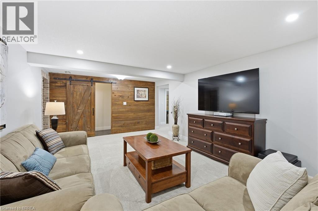 360 Robinson Road, Brantford, Ontario  N3T 5L7 - Photo 35 - 40823890