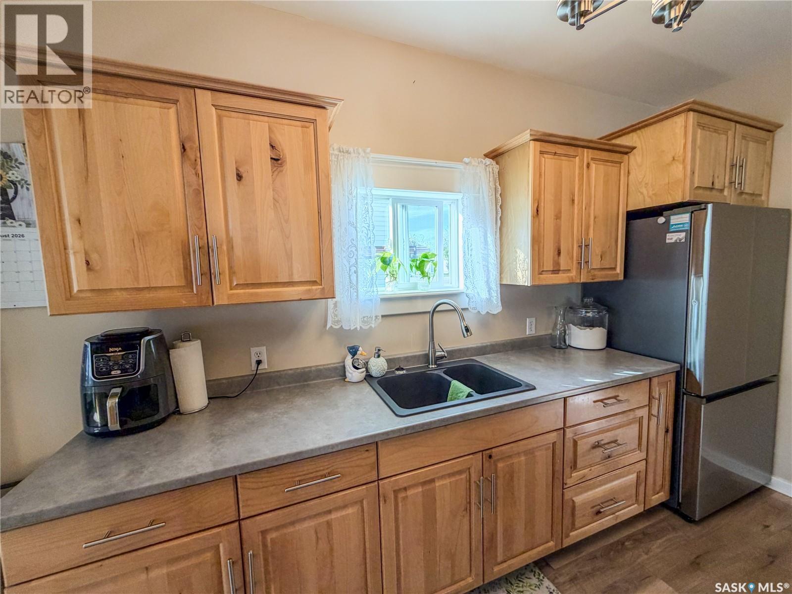 127 10th Avenue W, Melville, Saskatchewan  S0A 2P0 - Photo 14 - SK047409