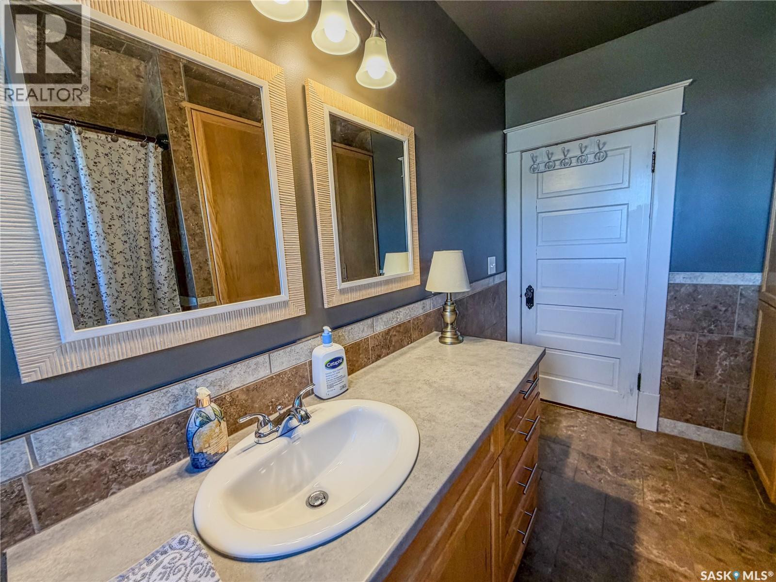 127 10th Avenue W, Melville, Saskatchewan  S0A 2P0 - Photo 33 - SK047409