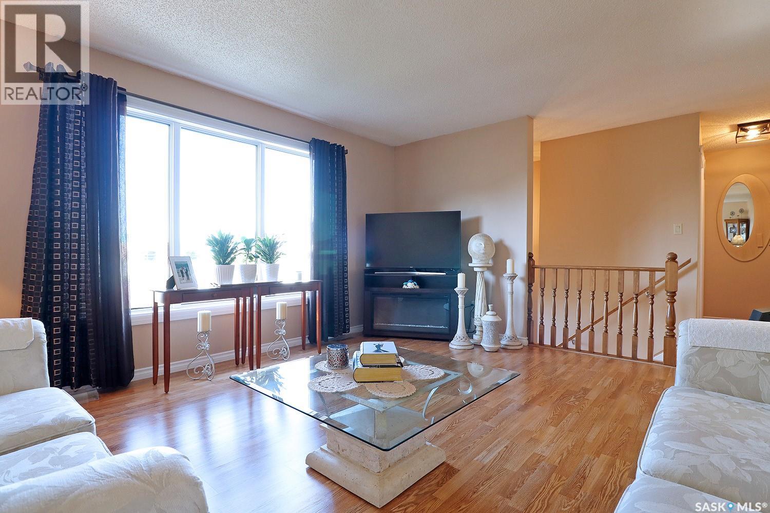 368 Darlington Street E, Yorkton, Saskatchewan  S3N 3V7 - Photo 3 - SK047405