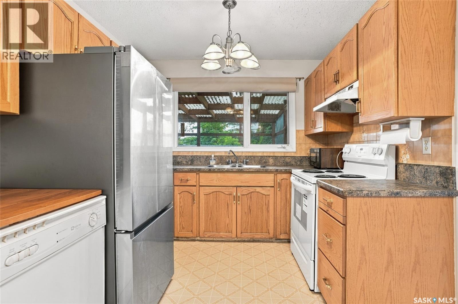630 Acadia Drive, Saskatoon, Saskatchewan  S7H 3V9 - Photo 10 - SK047255
