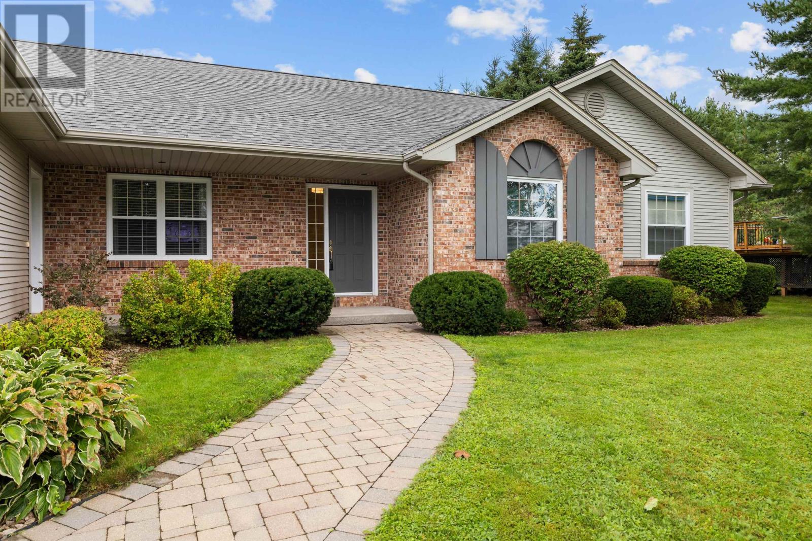 77 Parkside Drive, Charlottetown, Prince Edward Island  C1E 1M8 - Photo 3 - 202614232