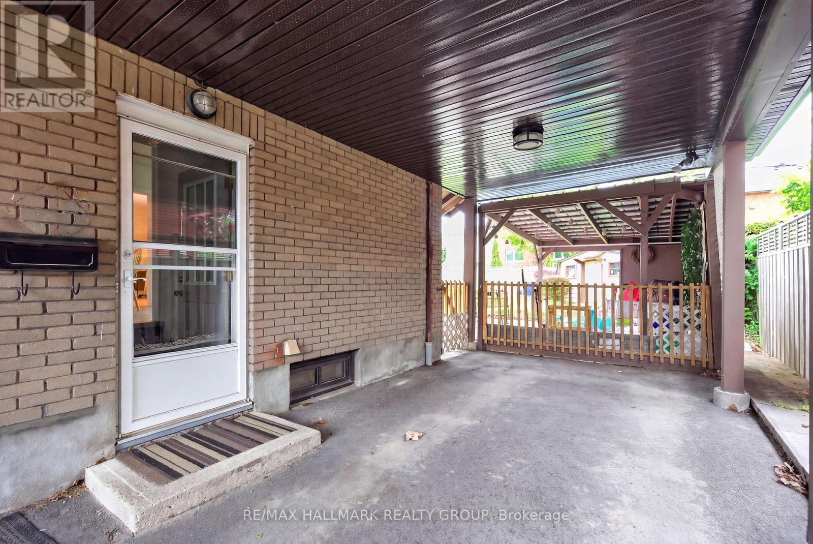 1416 Woodward Avenue, Ottawa, Ontario  K1Z 7W1 - Photo 4 - X13739674