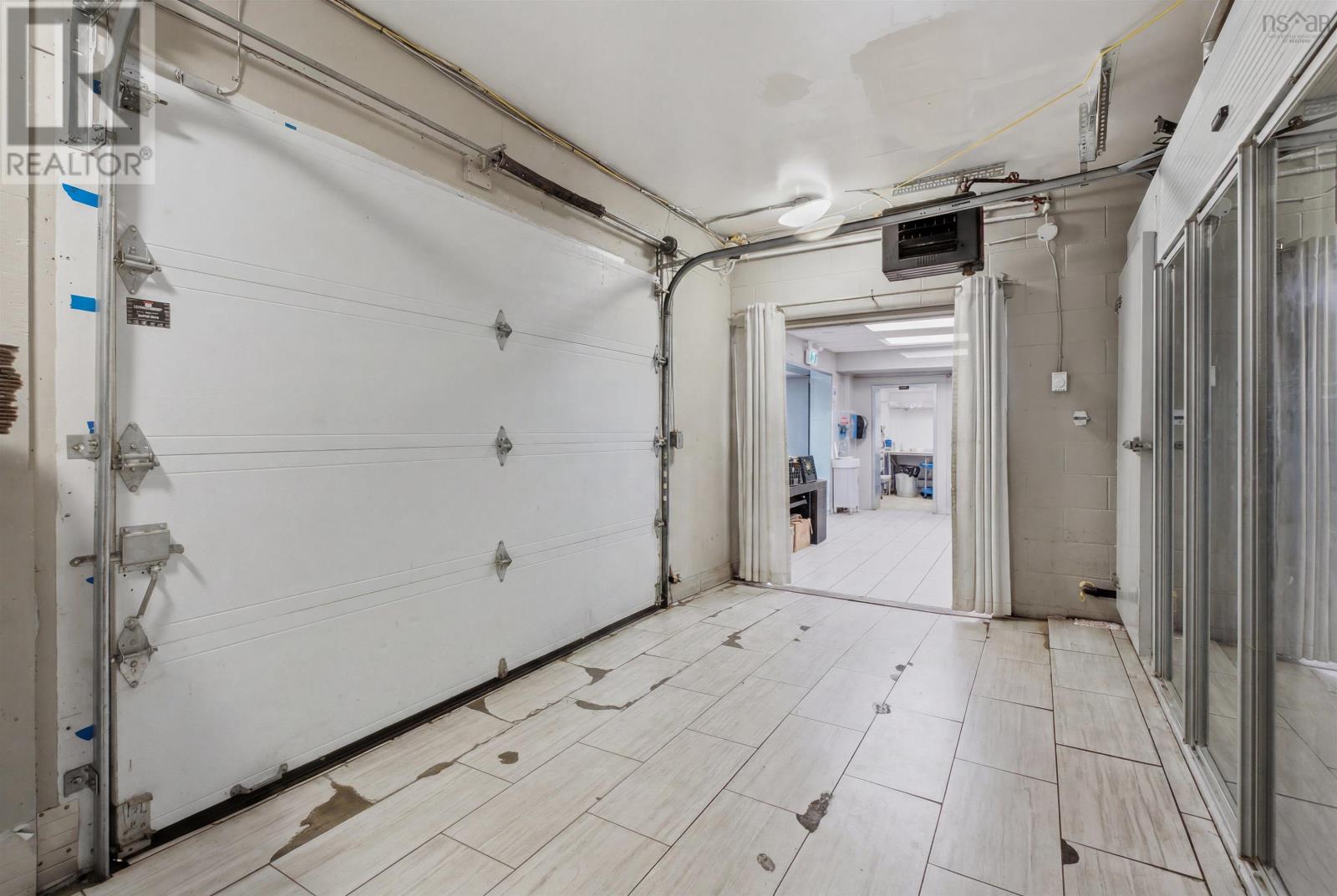 1 Flamingo Drive, Halifax, Nova Scotia  B3M 1S4 - Photo 10 - 202616382