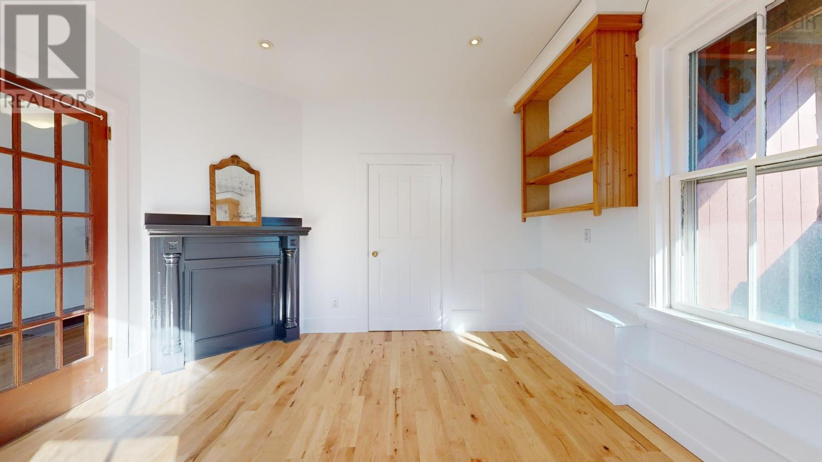 141 Pelham Street, Lunenburg, Nova Scotia  B0J 2C0 - Photo 38 - 202622268