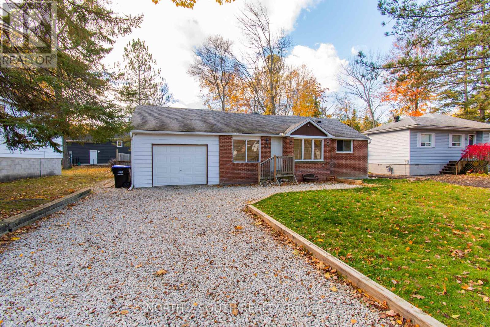 98 33RD STREET N, Wasaga Beach, Ontario