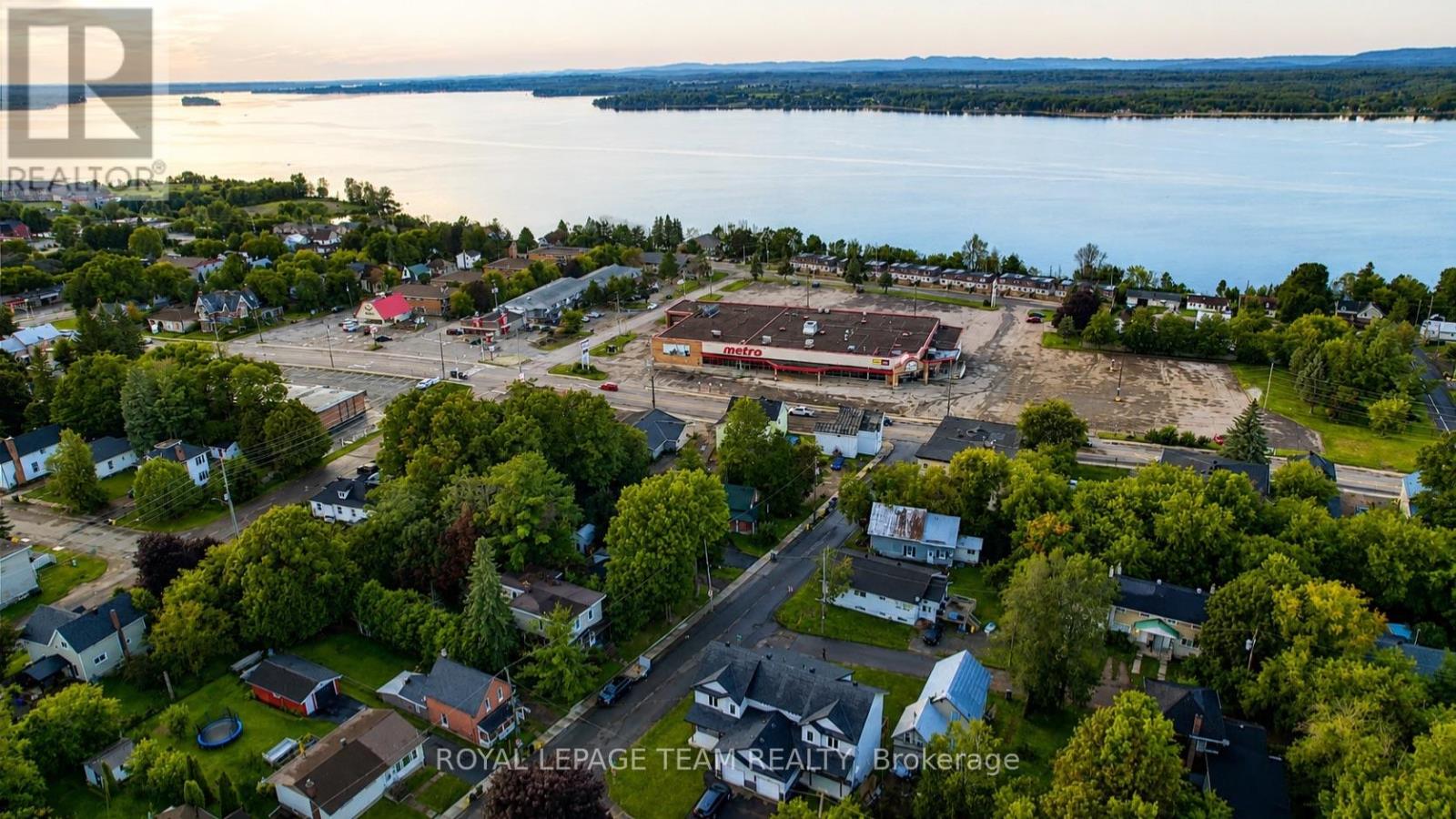 218 Fraser Street, Pembroke, Ontario K8A 1X5 - Photo 4 - X13739424