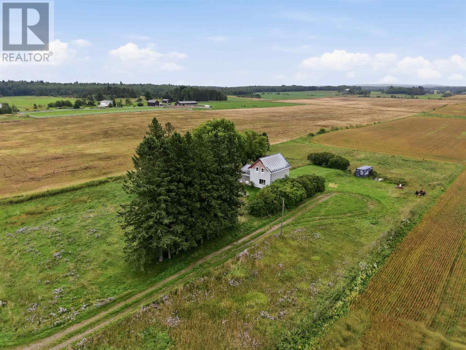 2731 Government Rd, Tarbutt & Tarbutt Addl, Ontario  P0R 1E0 - Photo 9 - SM262399