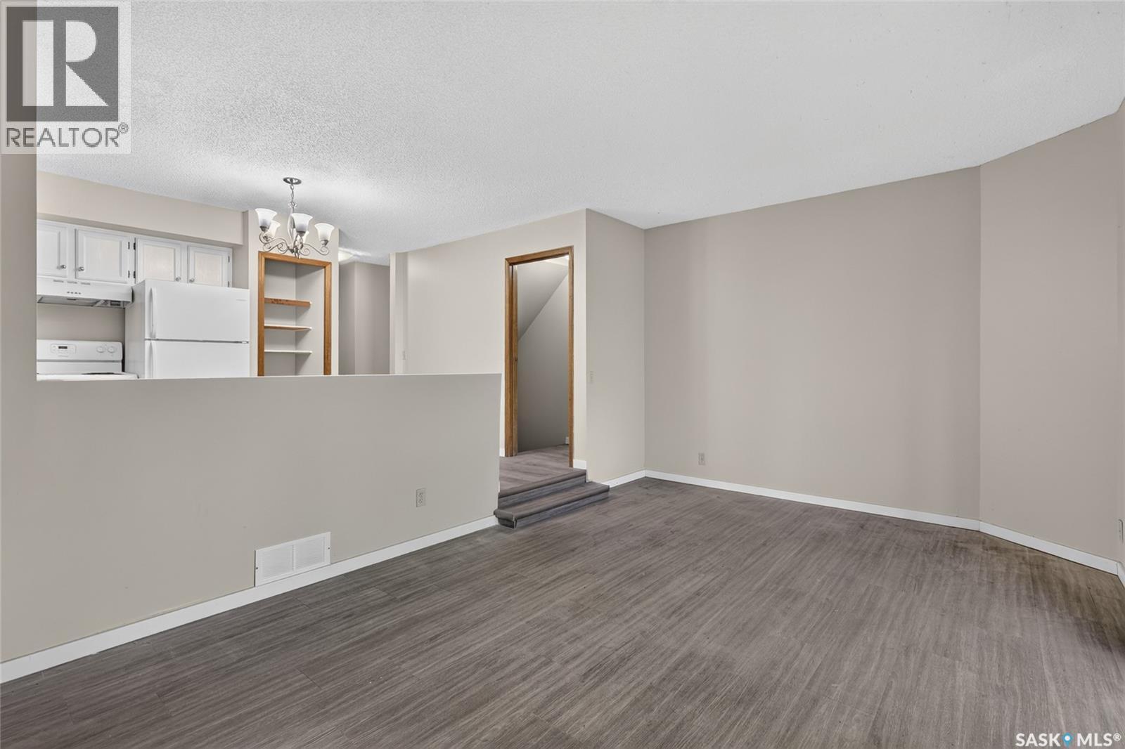 223-225 Wakabayashi Way, Saskatoon, Saskatchewan  S7K 7M4 - Photo 12 - SK047401