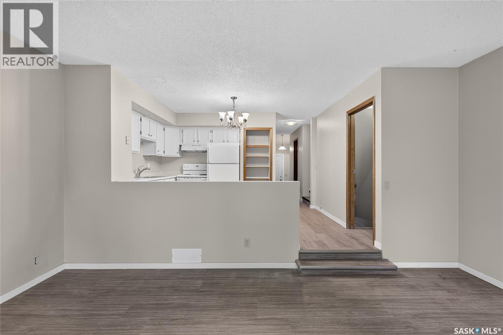 223-225 Wakabayashi Way, Saskatoon, Saskatchewan  S7K 7M4 - Photo 15 - SK047401
